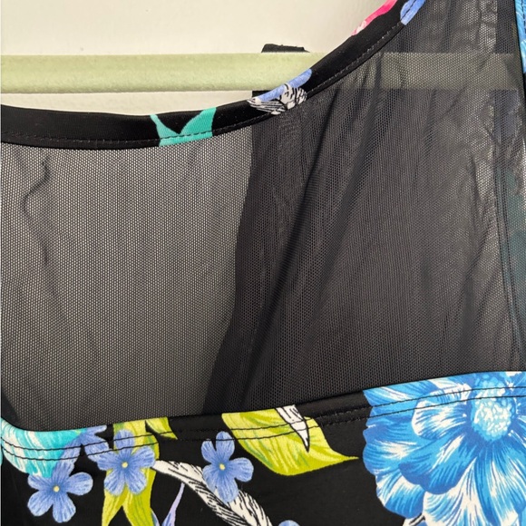 Floral Swimdress. 22W. - Picture 3 of 9